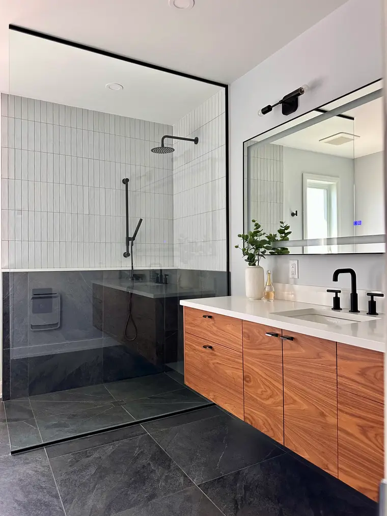 Projet Michaud — salle de bain spa et foyer